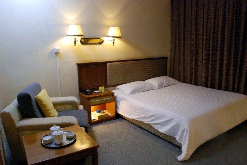 Byfond Hotel Шанхай Екстериор снимка