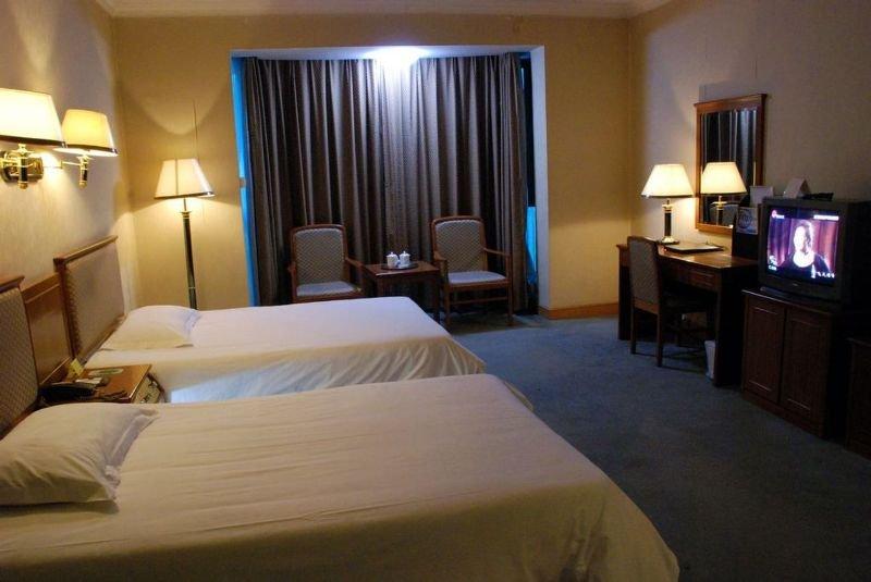 Byfond Hotel Шанхай Екстериор снимка