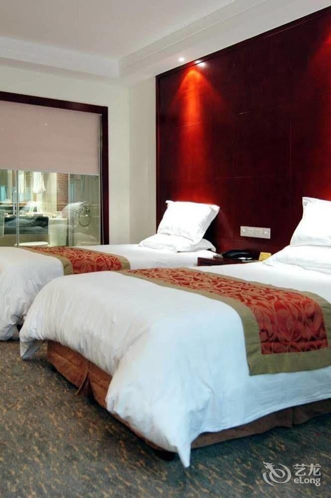 Byfond Hotel Шанхай Екстериор снимка